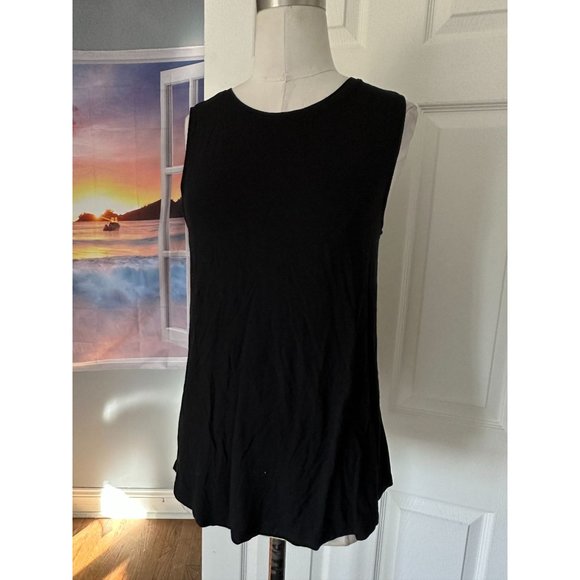 2 a new day sleeveless tanks black and white MEDIUM - Picture 2 of 5